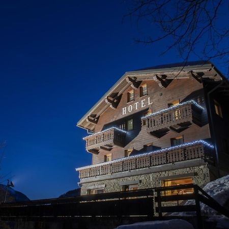 Hotel Rascard Valtournenche Eksteriør bilde