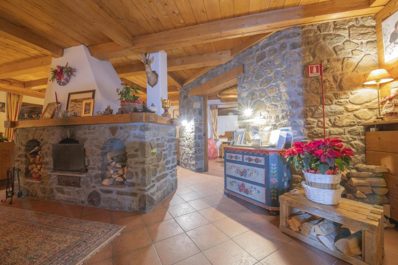 Hotel Rascard Valtournenche Eksteriør bilde