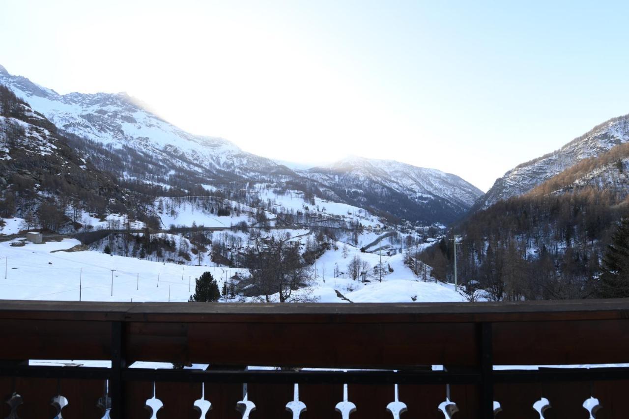 Hotel Rascard Valtournenche Eksteriør bilde