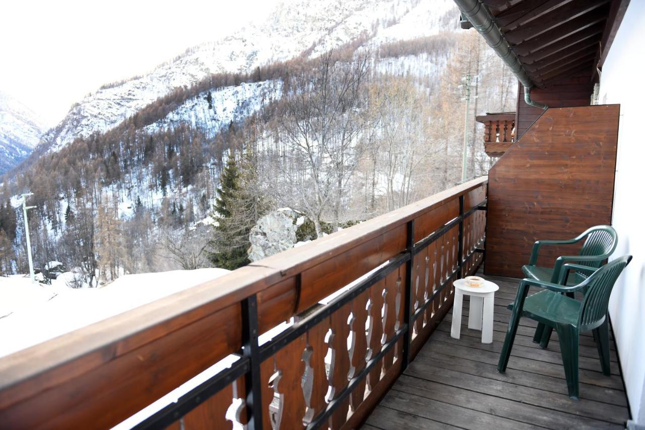 Hotel Rascard Valtournenche Eksteriør bilde