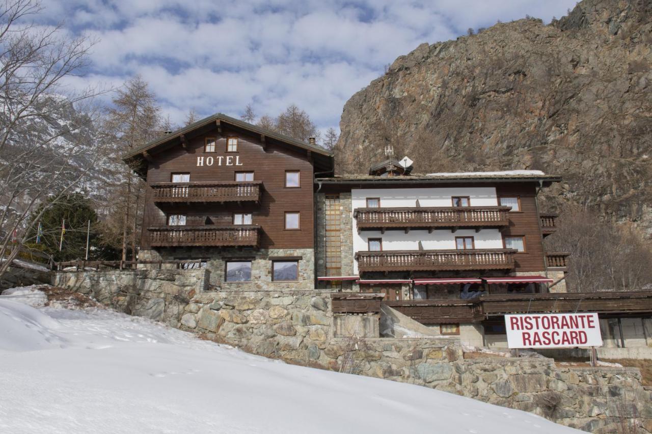 Hotel Rascard Valtournenche Eksteriør bilde