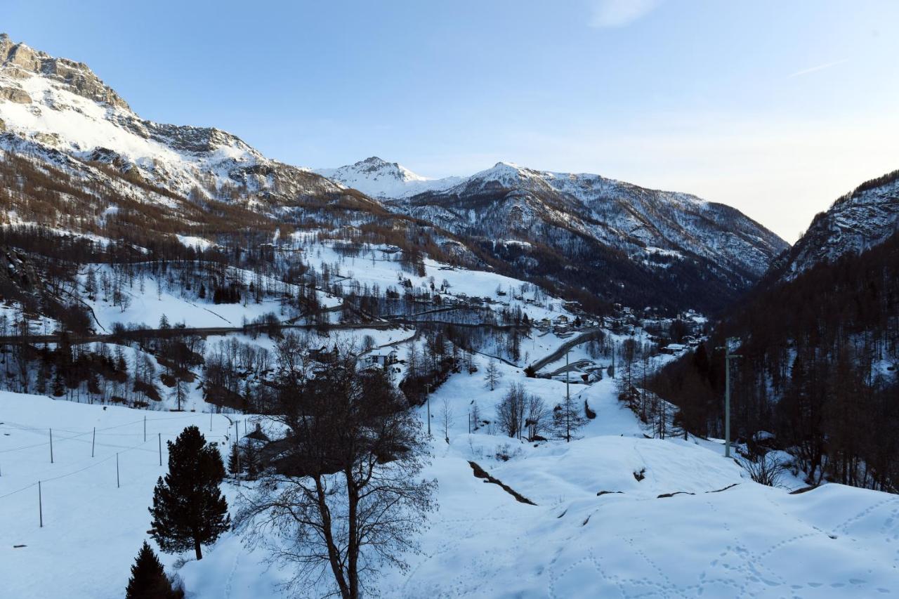 Hotel Rascard Valtournenche Eksteriør bilde