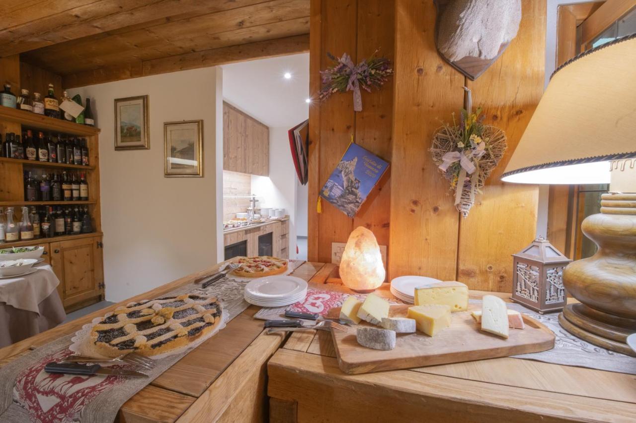 Hotel Rascard Valtournenche Eksteriør bilde